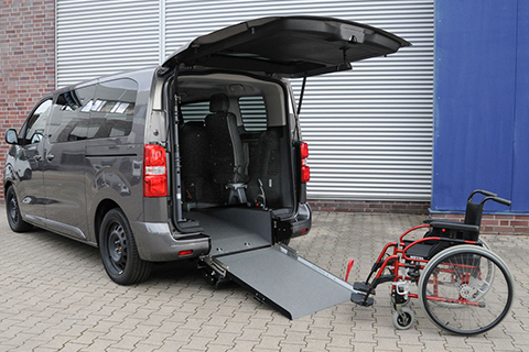 Private Chauffeur for Hospital Appointments in Dubai